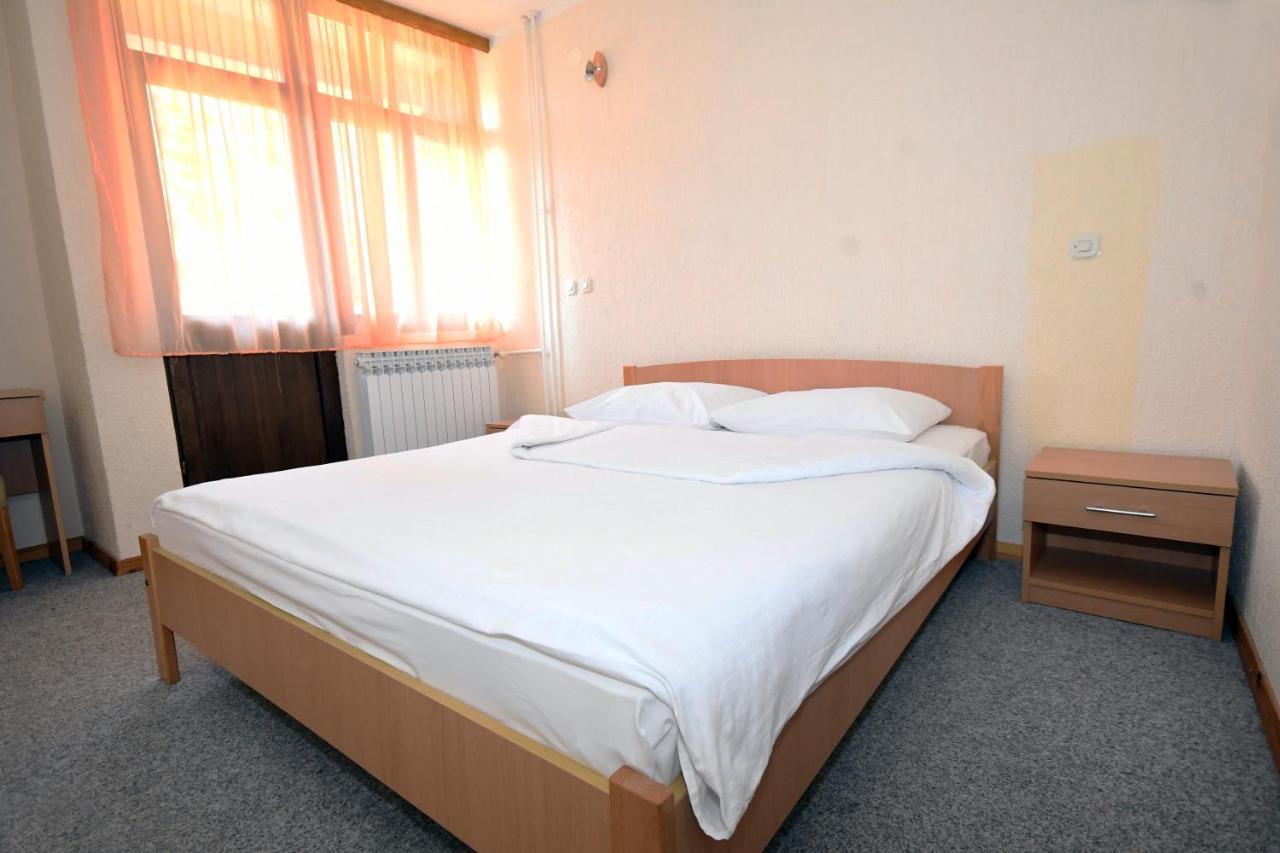 Hotel Mladost Tjentiste Exteriér fotografie
