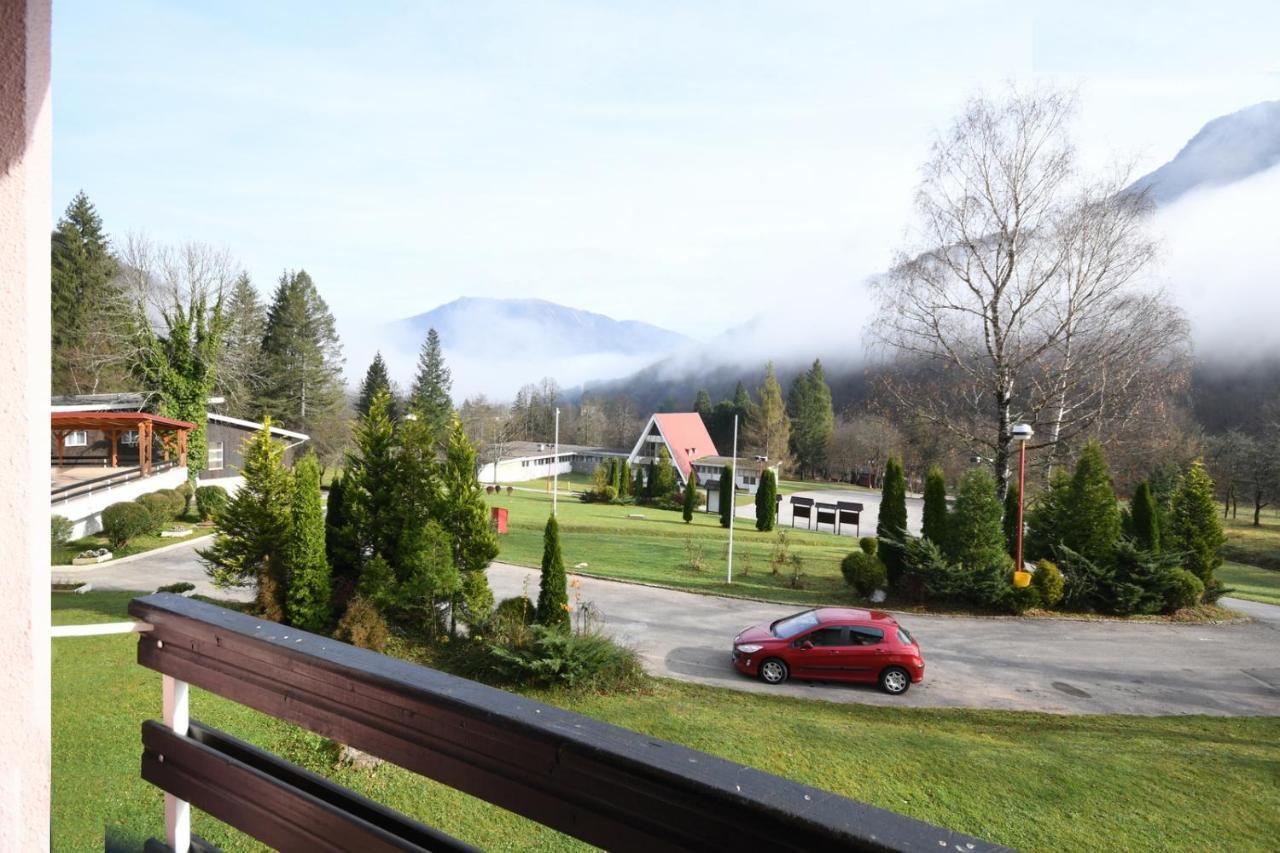 Hotel Mladost Tjentiste Exteriér fotografie
