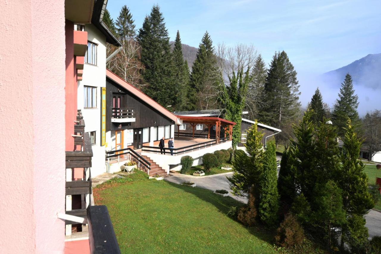 Hotel Mladost Tjentiste Exteriér fotografie